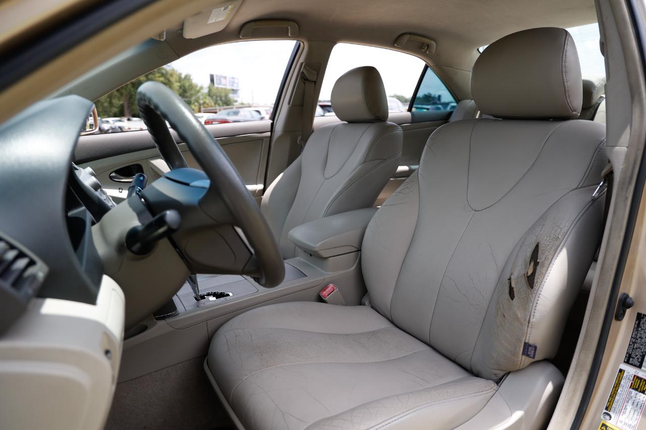 Toyota Camry  2010