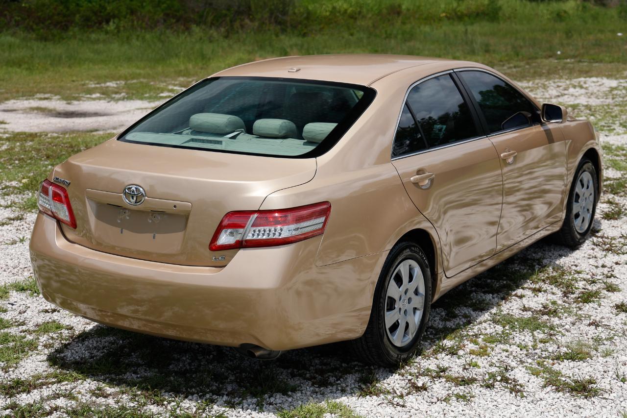 Toyota Camry  2010