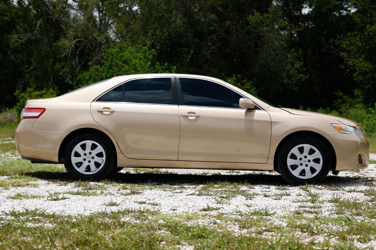 Toyota Camry  2010