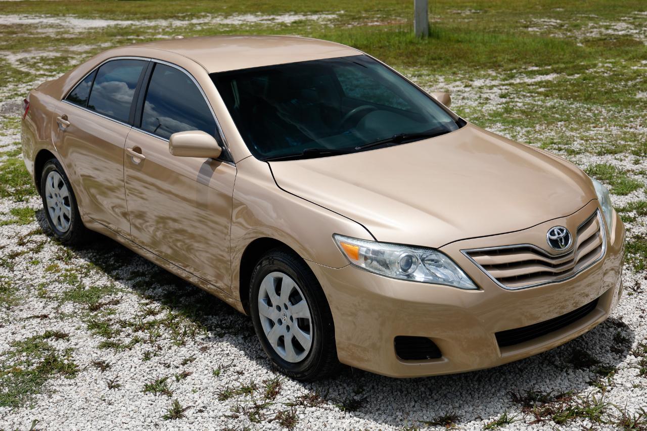 Toyota Camry  2010