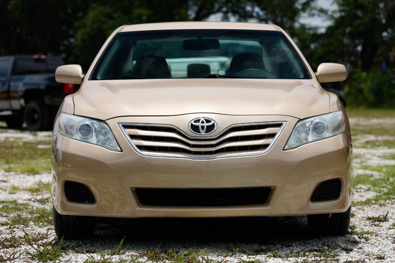 Toyota Camry  2010