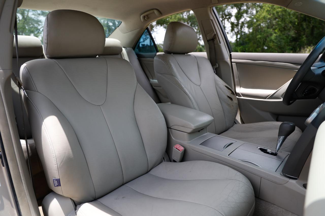 Toyota Camry  2010