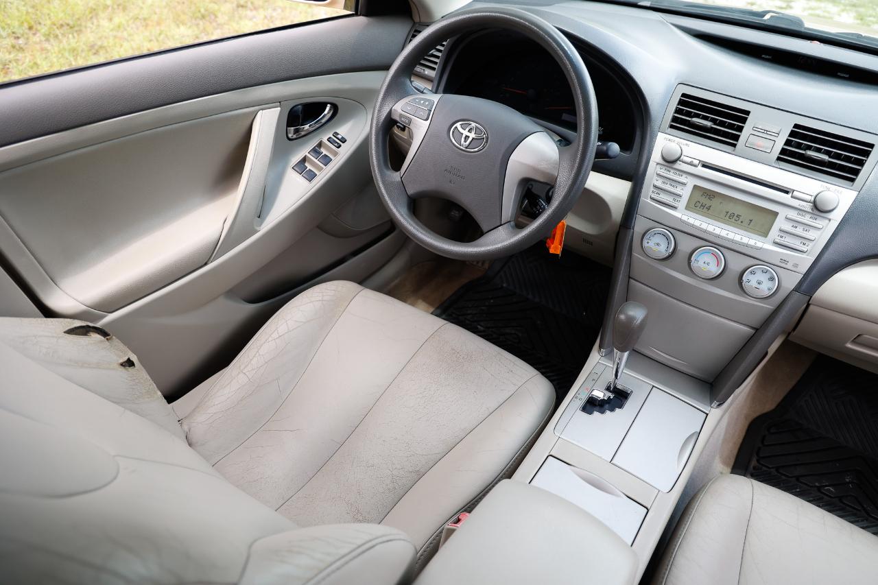 Toyota Camry  2010