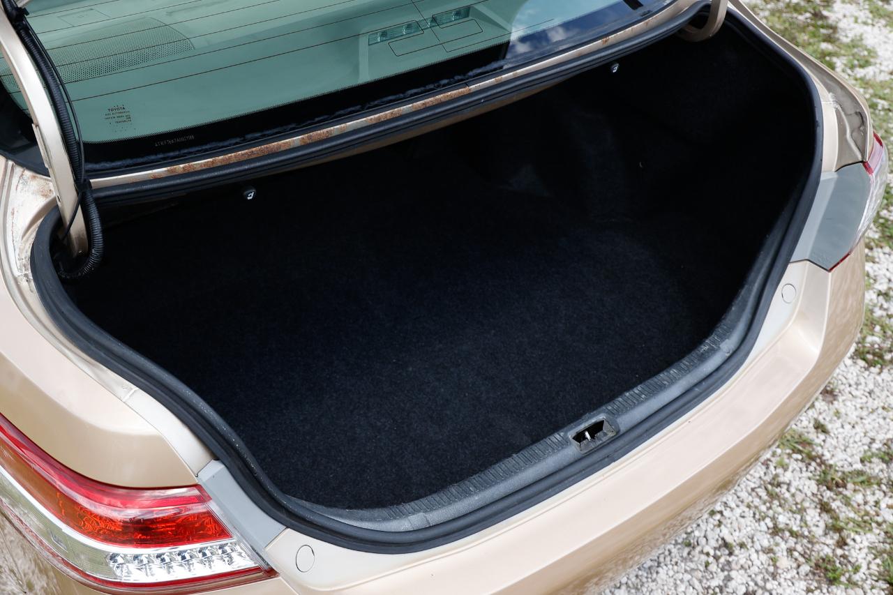 Toyota Camry  2010