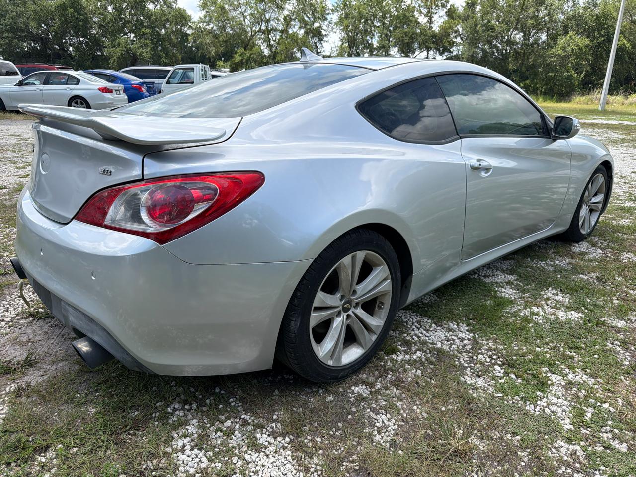 Hyundai Genesis Coupe  2010