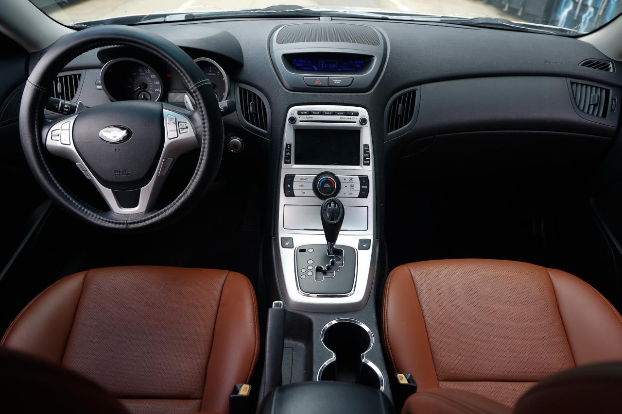 Hyundai Genesis Coupe  2010