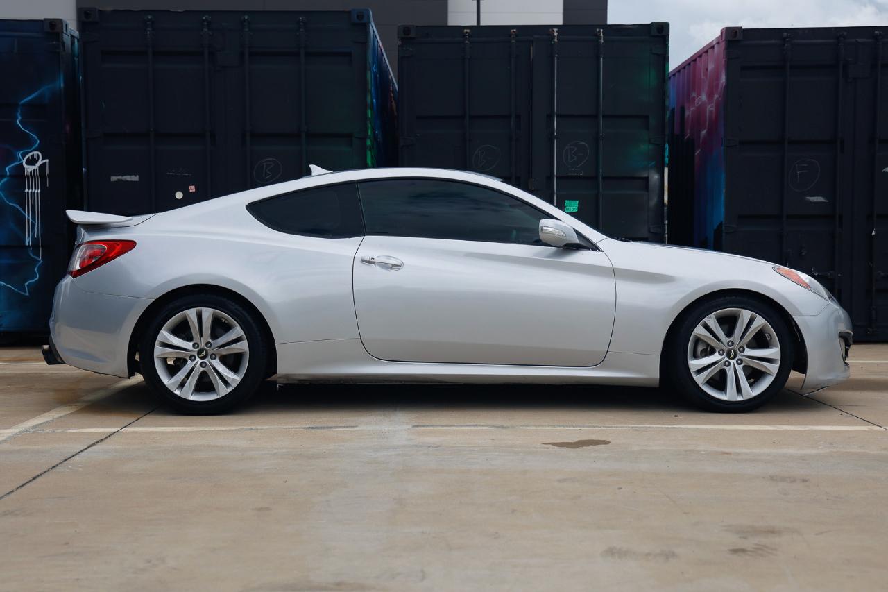 Hyundai Genesis Coupe  2010