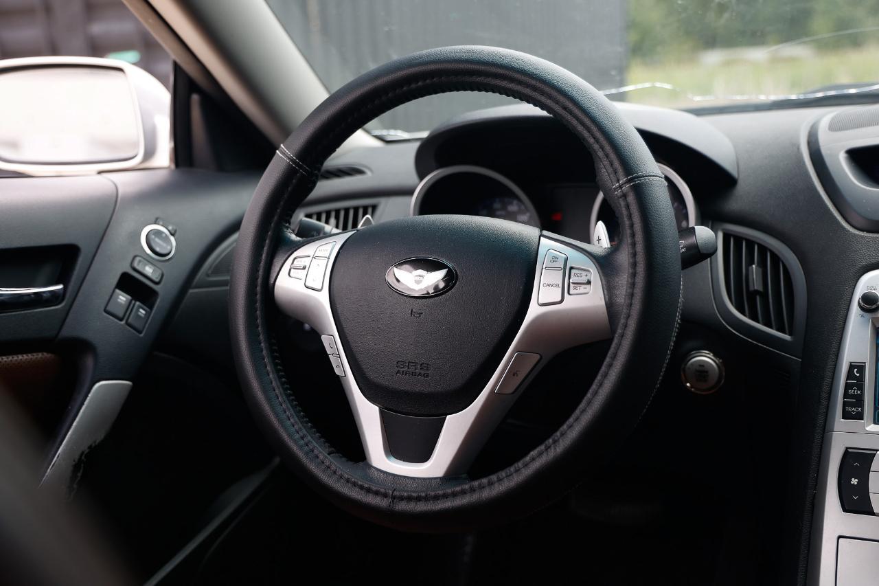 Hyundai Genesis Coupe  2010