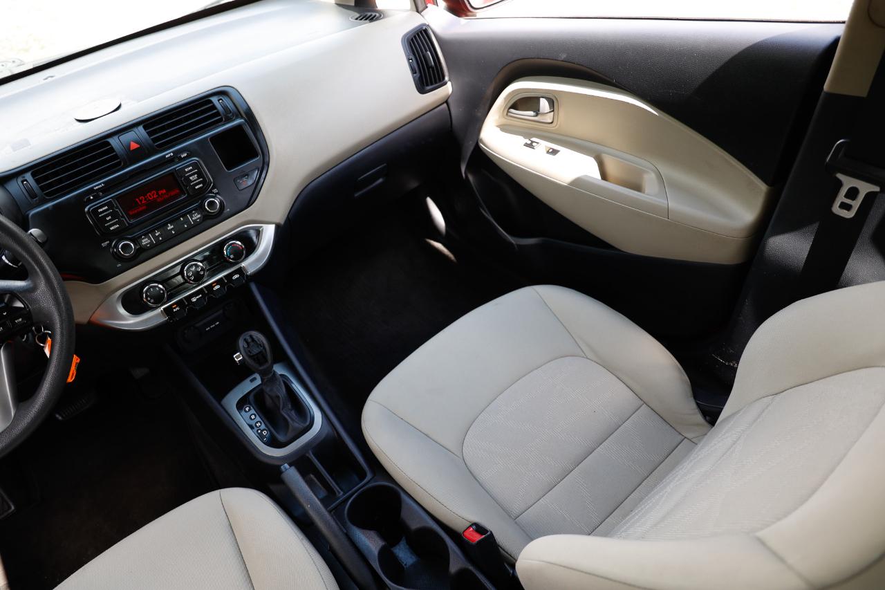Kia Rio  2013