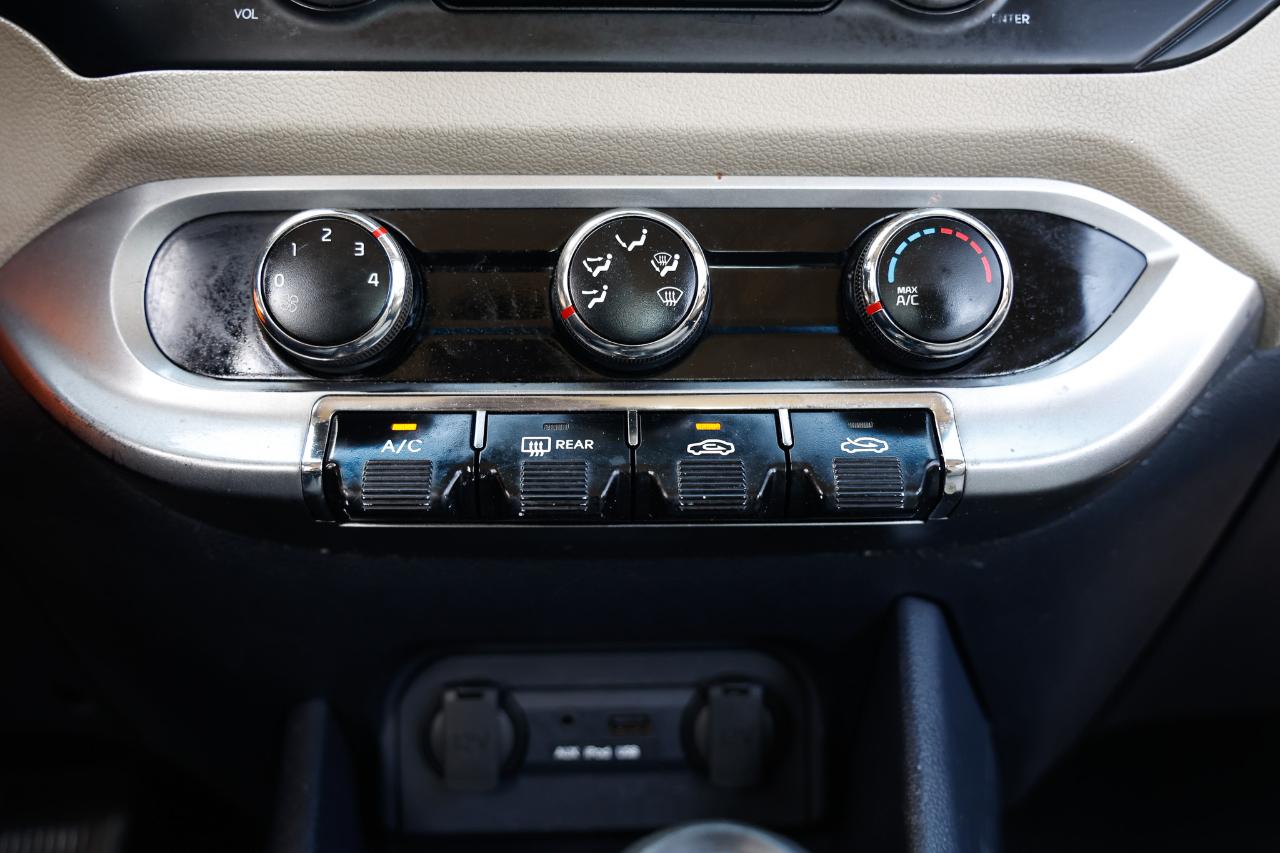 Kia Rio  2013