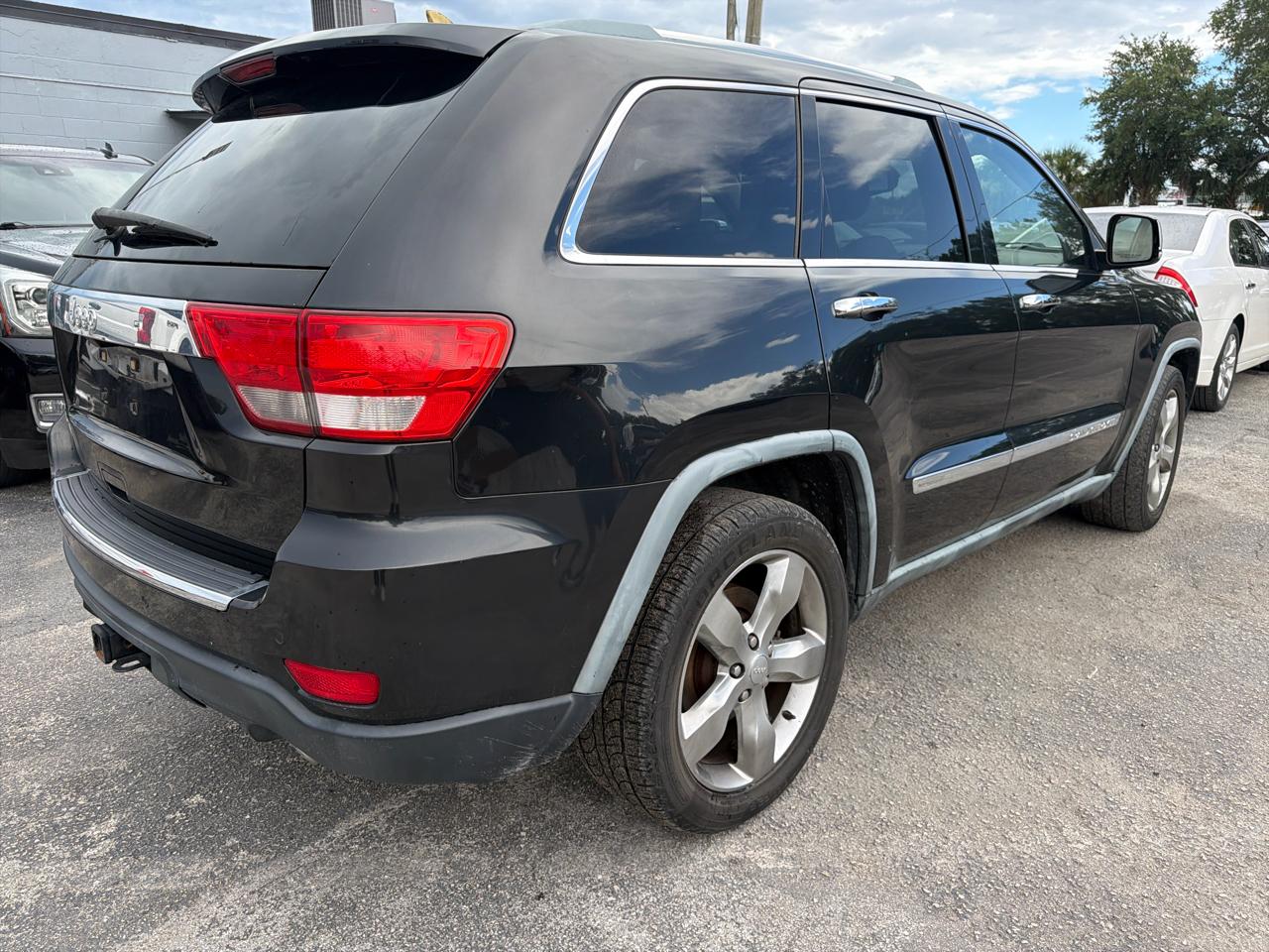Jeep Grand Cherokee  2011