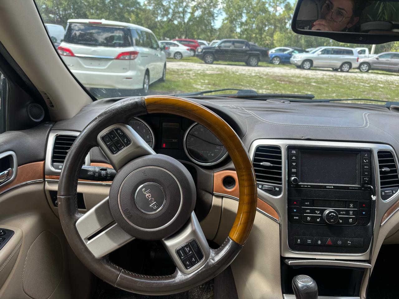 Jeep Grand Cherokee  2011