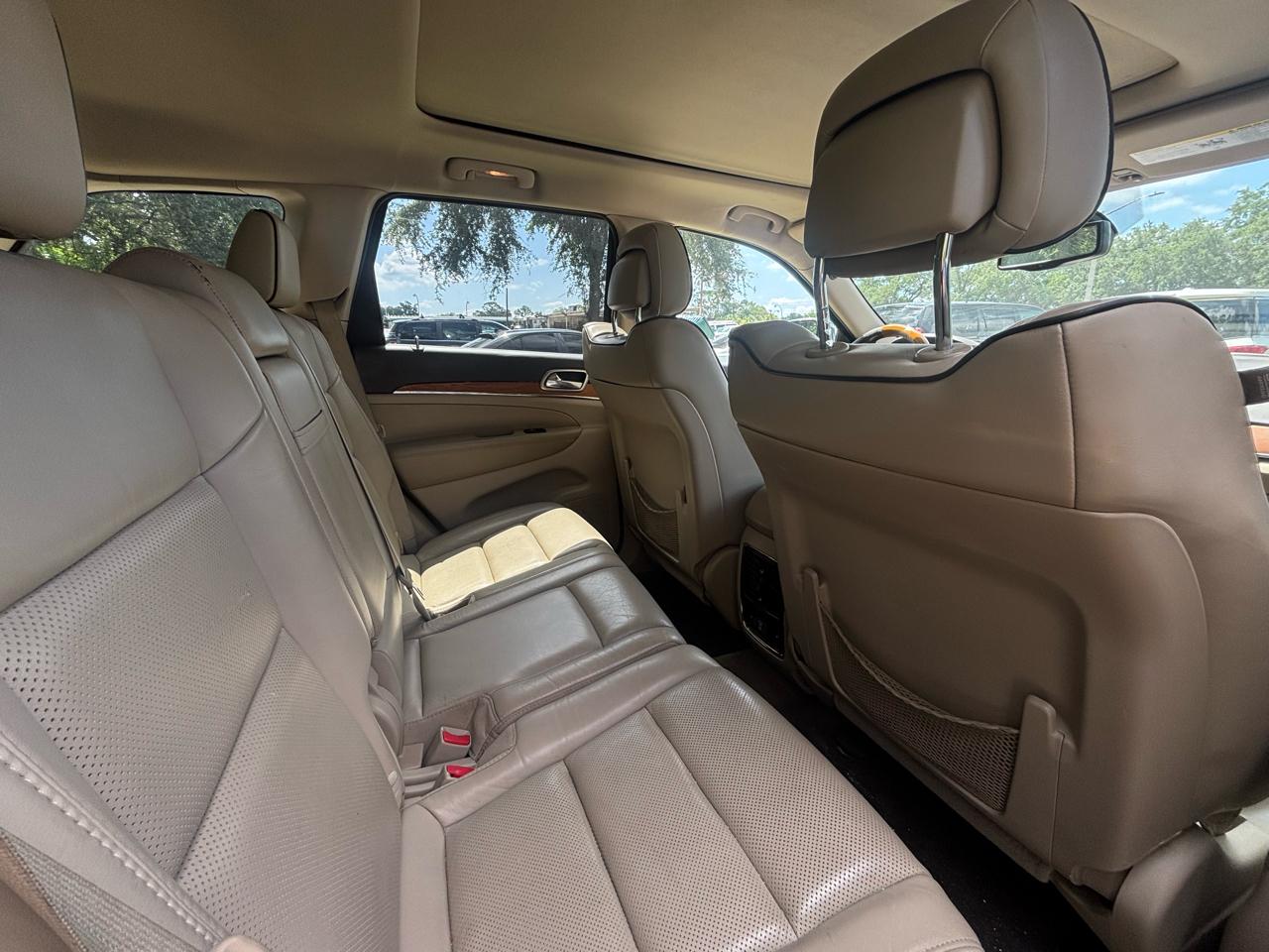 Jeep Grand Cherokee  2011