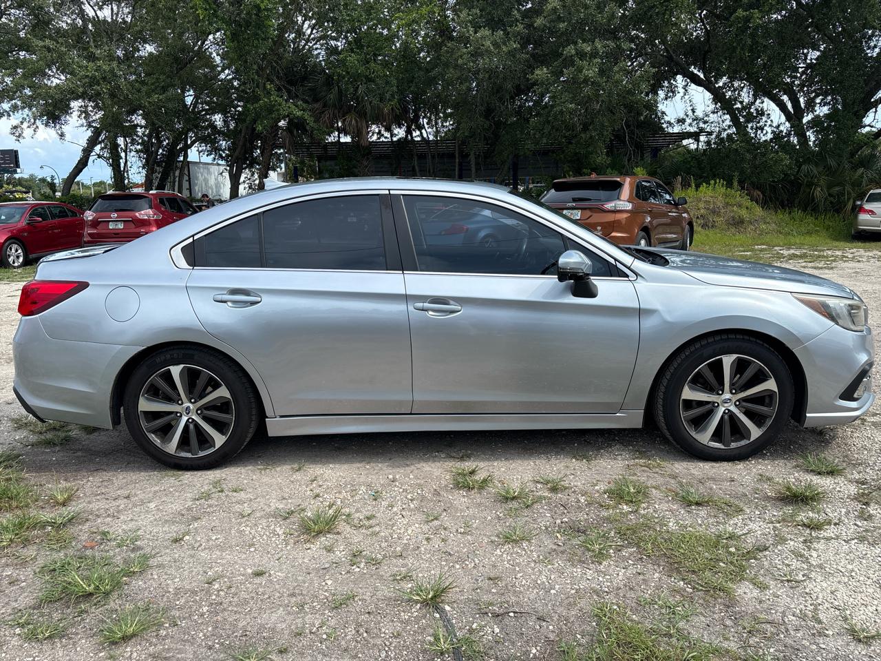 Subaru Legacy  2019
