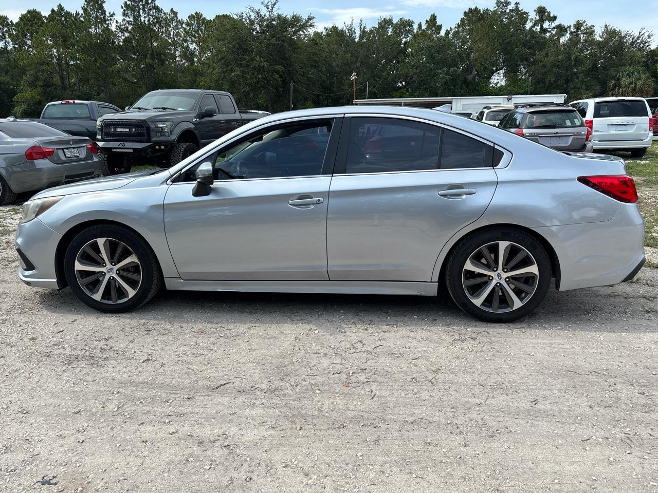 Subaru Legacy  2019