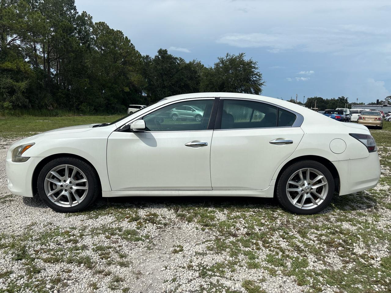Nissan Maxima  2014
