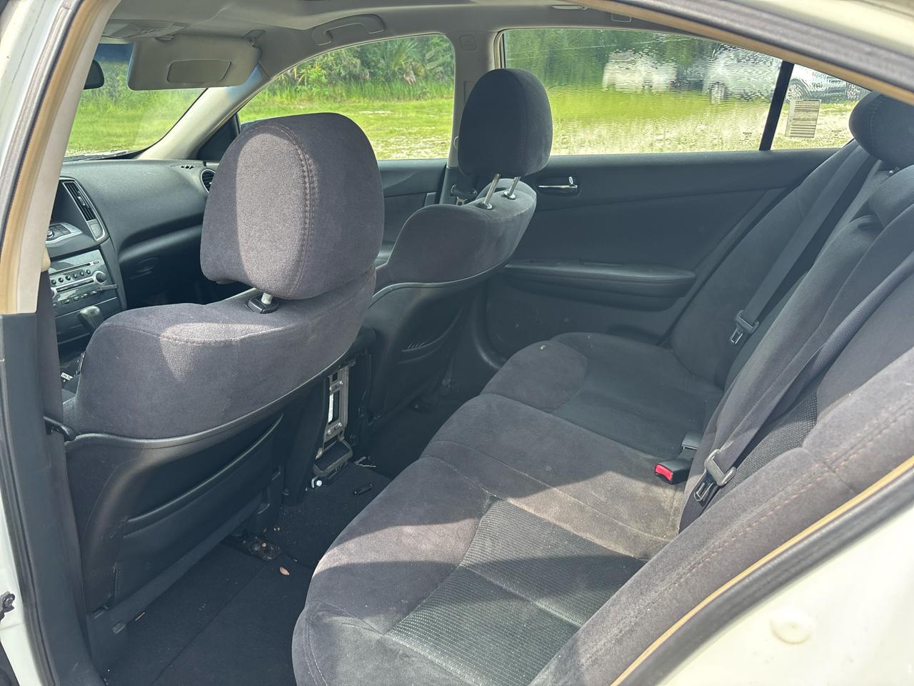 Nissan Maxima  2014