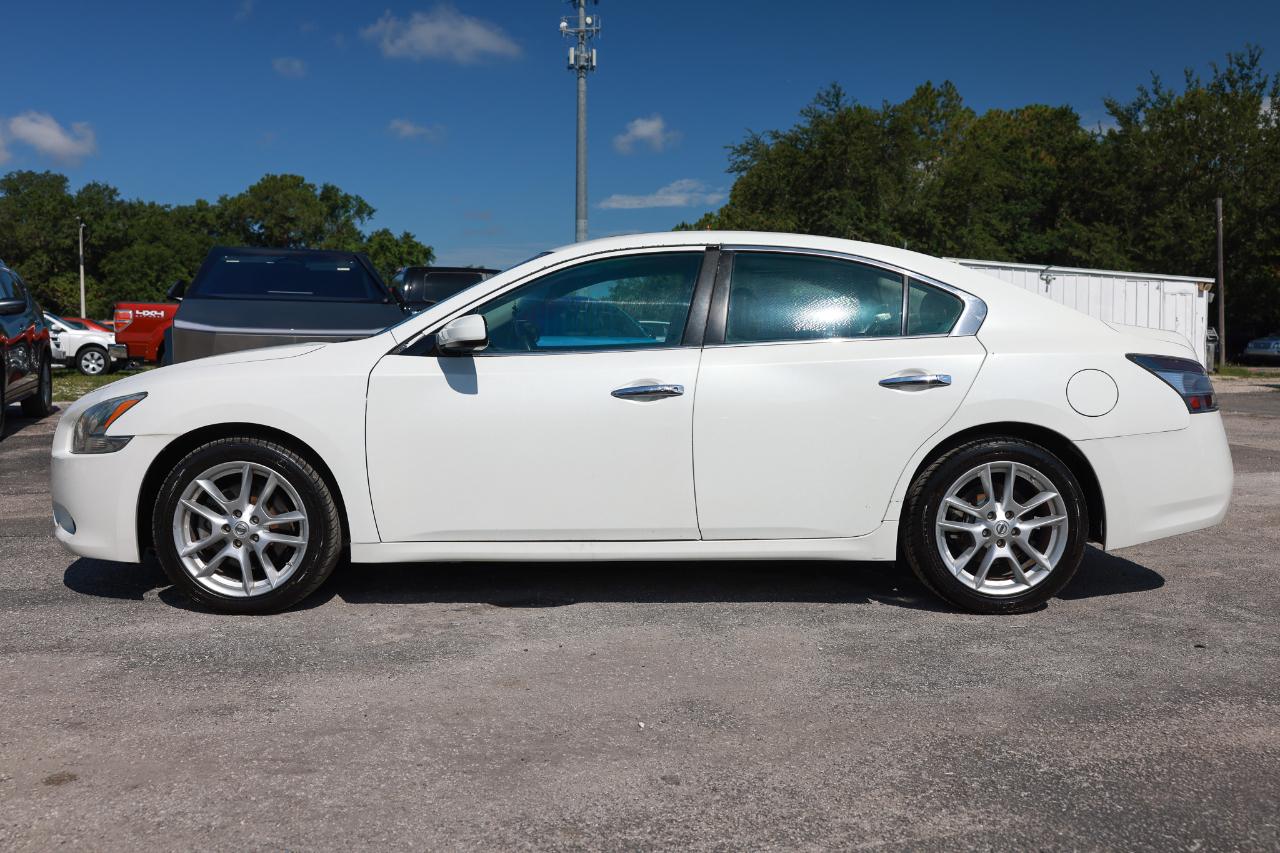 Nissan Maxima  2014