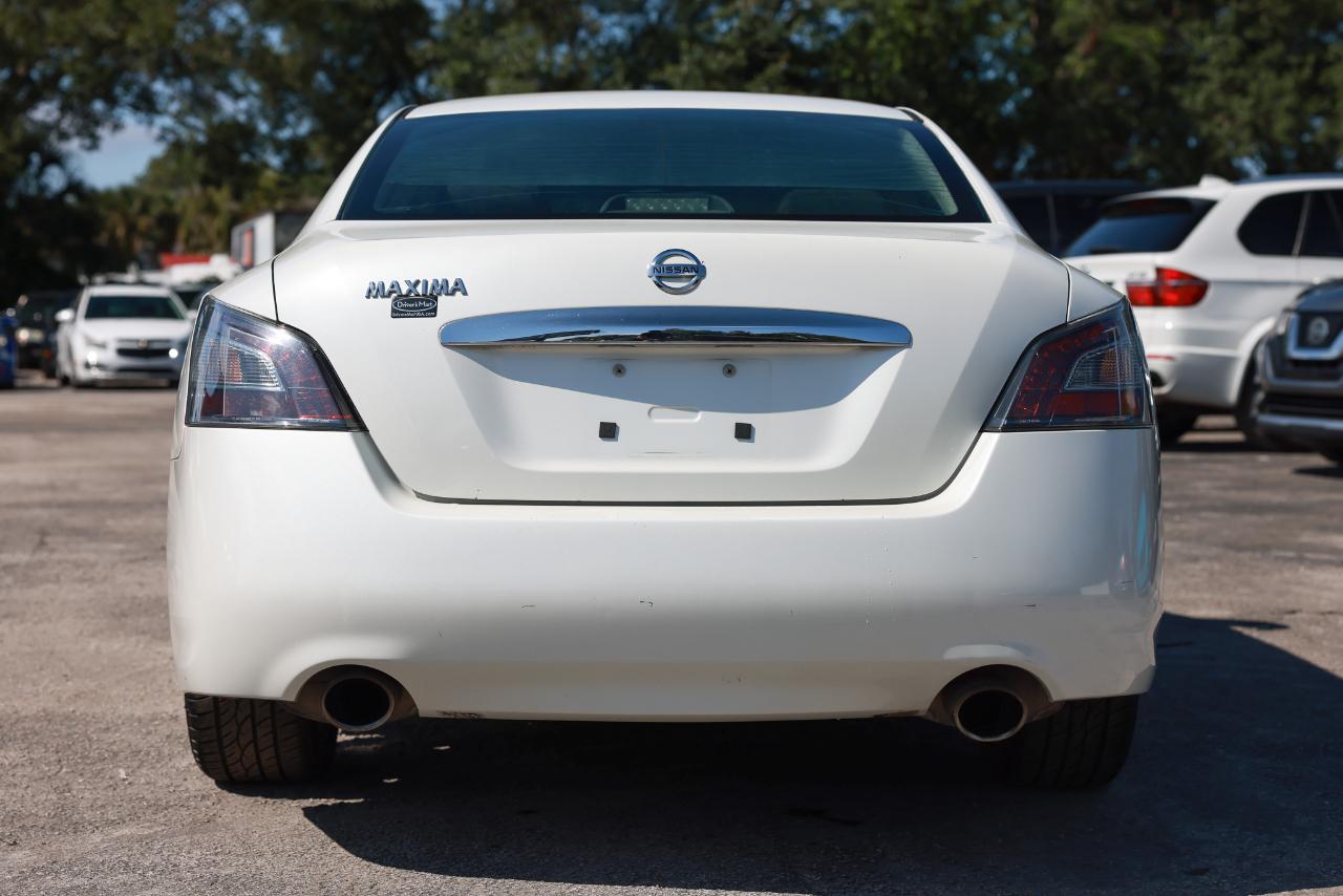 Nissan Maxima  2014