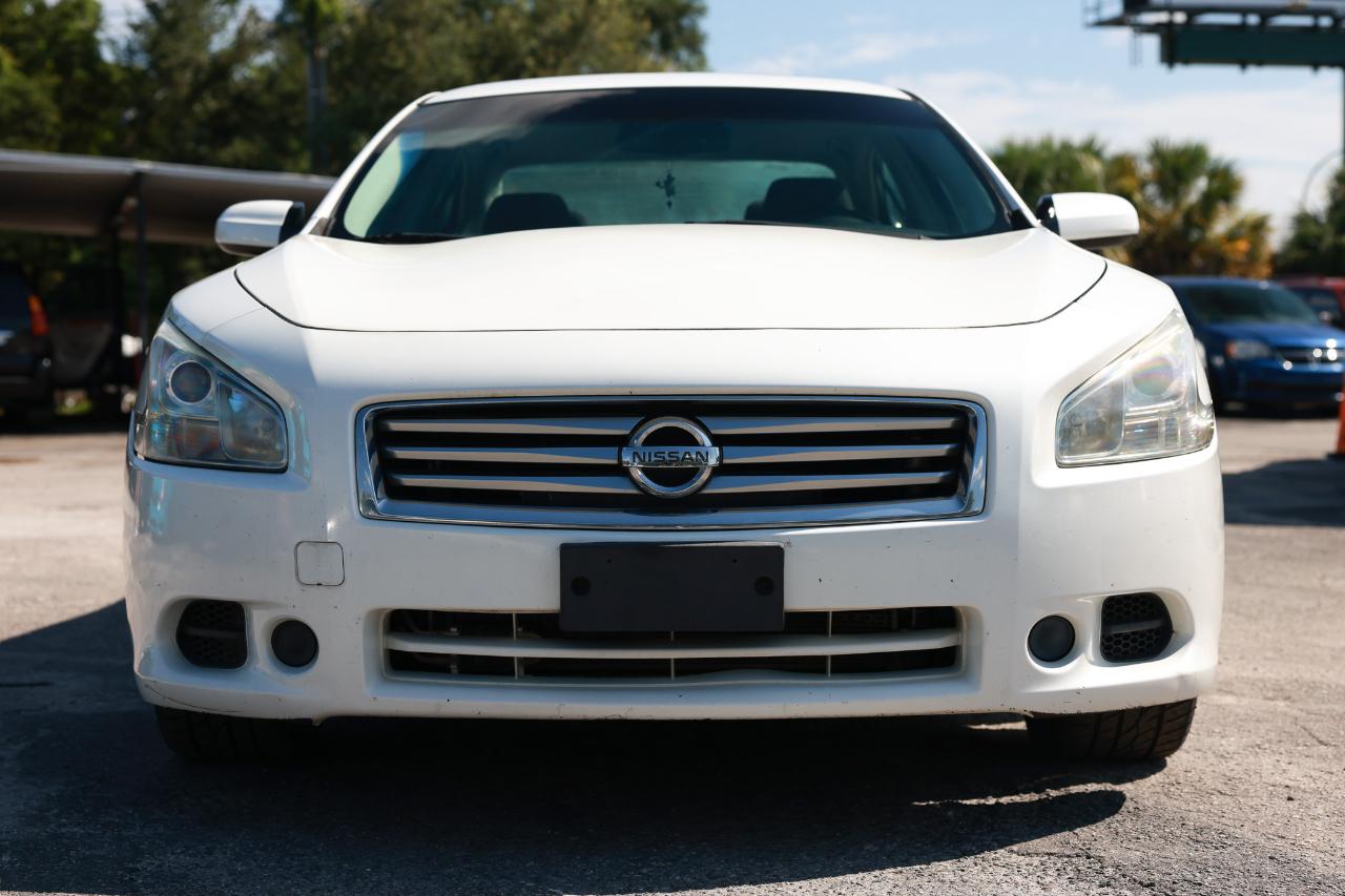 Nissan Maxima  2014