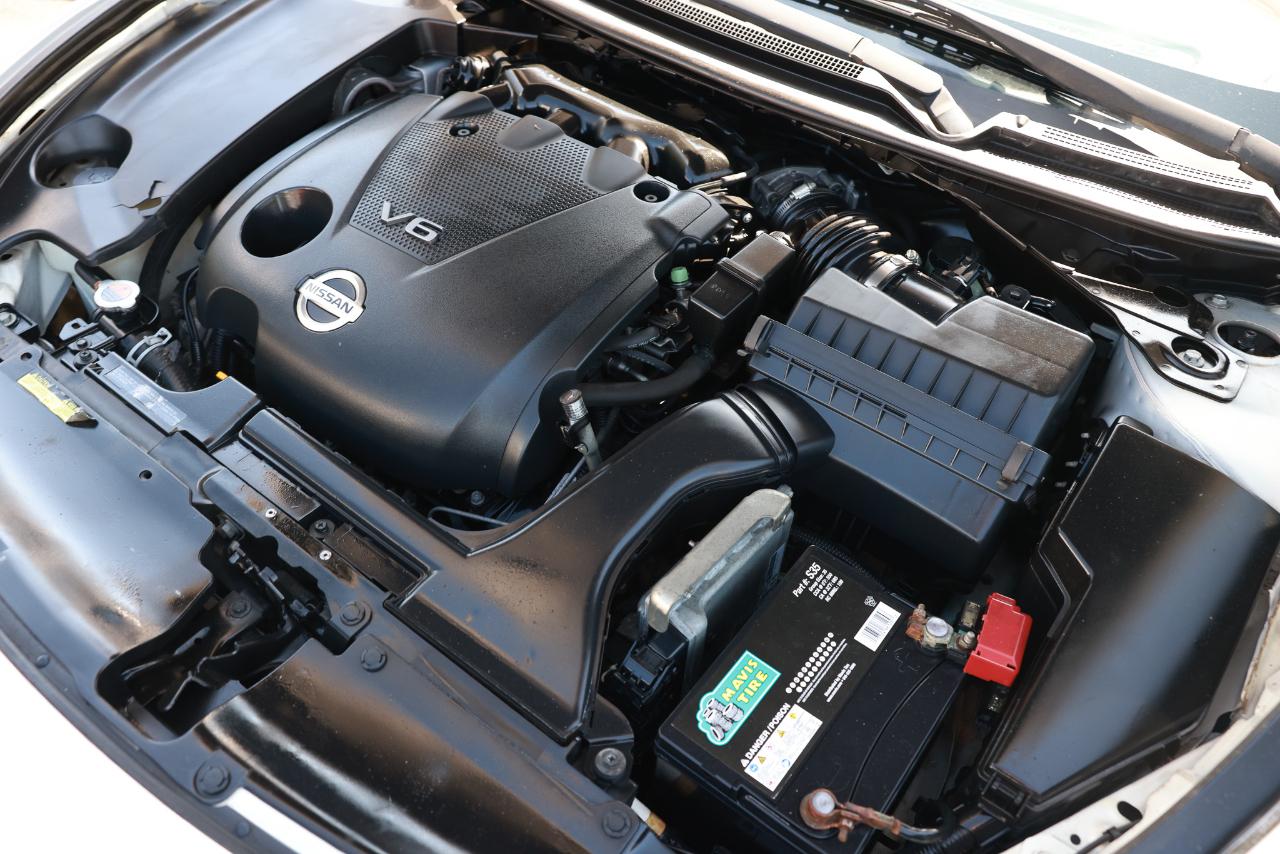 Nissan Maxima  2014
