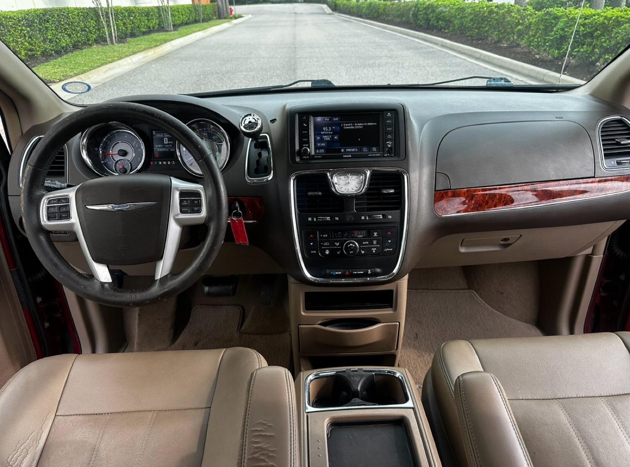Chrysler Town & Country  2016