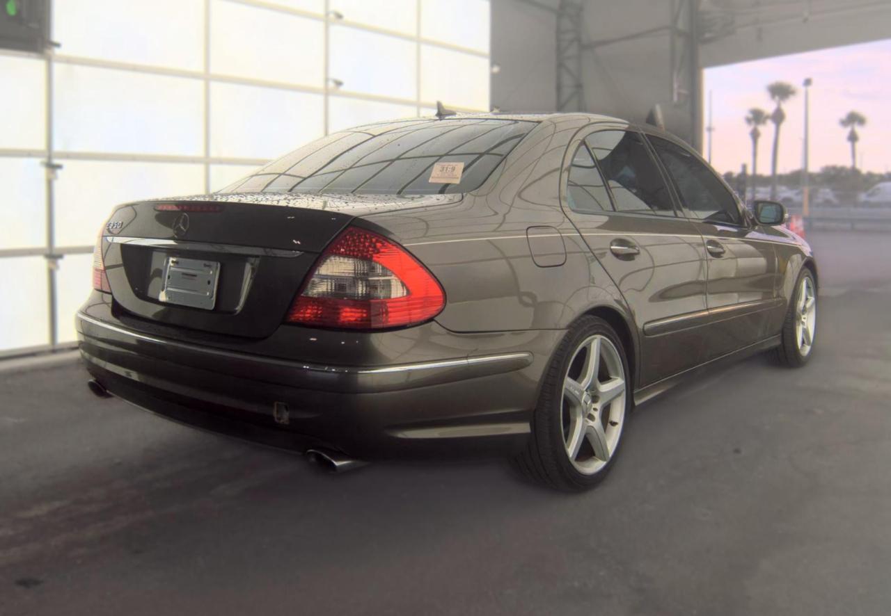 Mercedes-Benz E-Class  2009