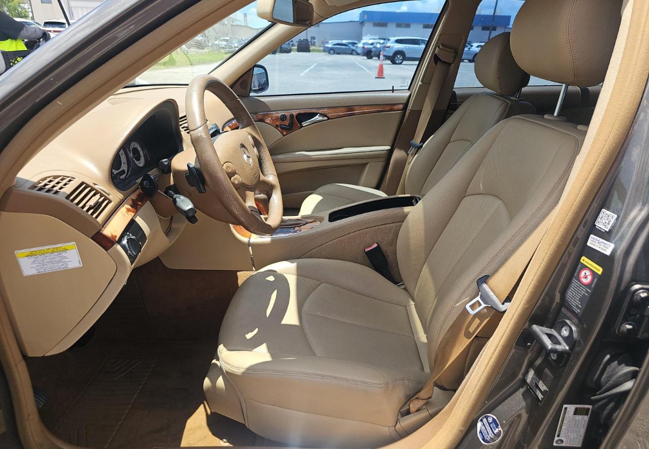 Mercedes-Benz E-Class  2009