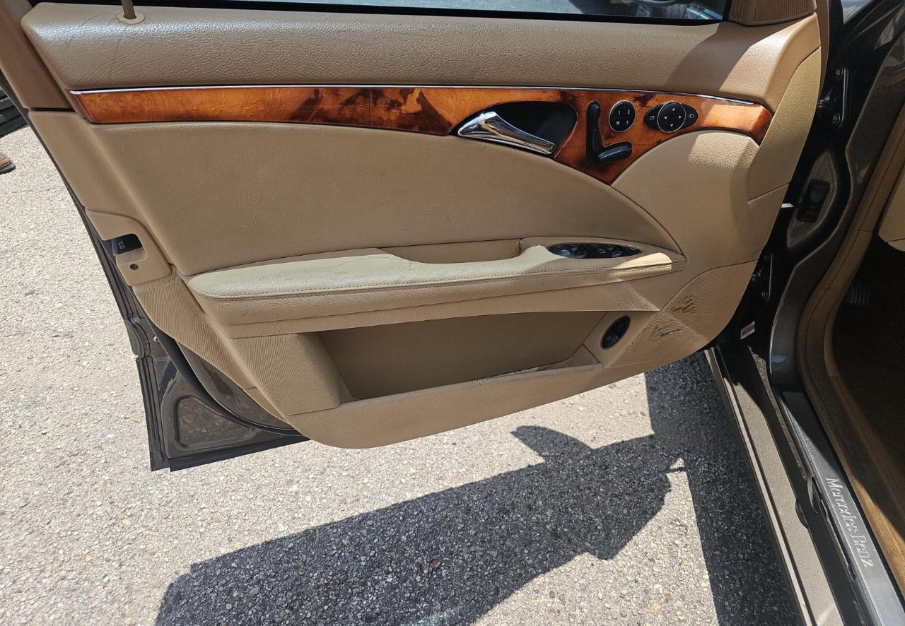 Mercedes-Benz E-Class  2009