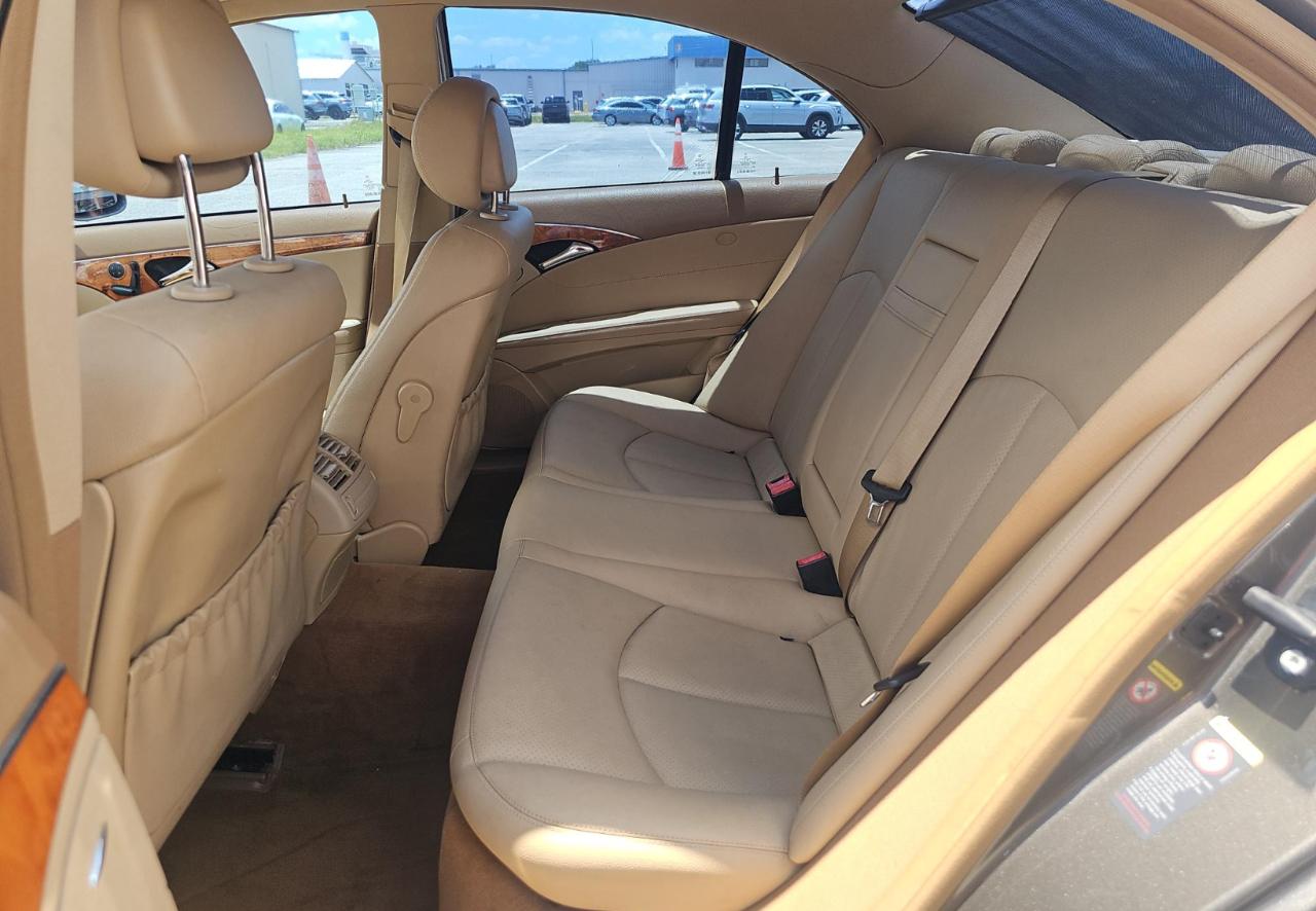 Mercedes-Benz E-Class  2009