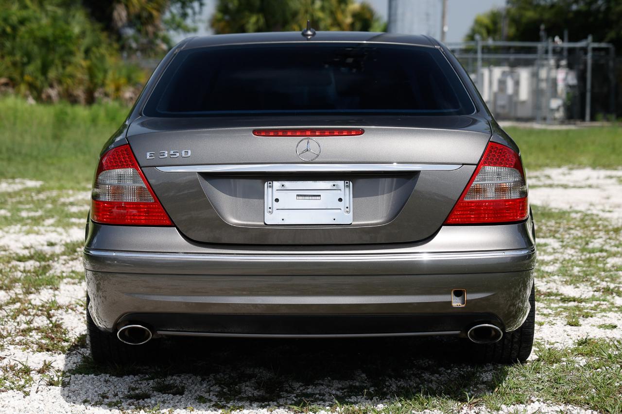 Mercedes-Benz E-Class  2009