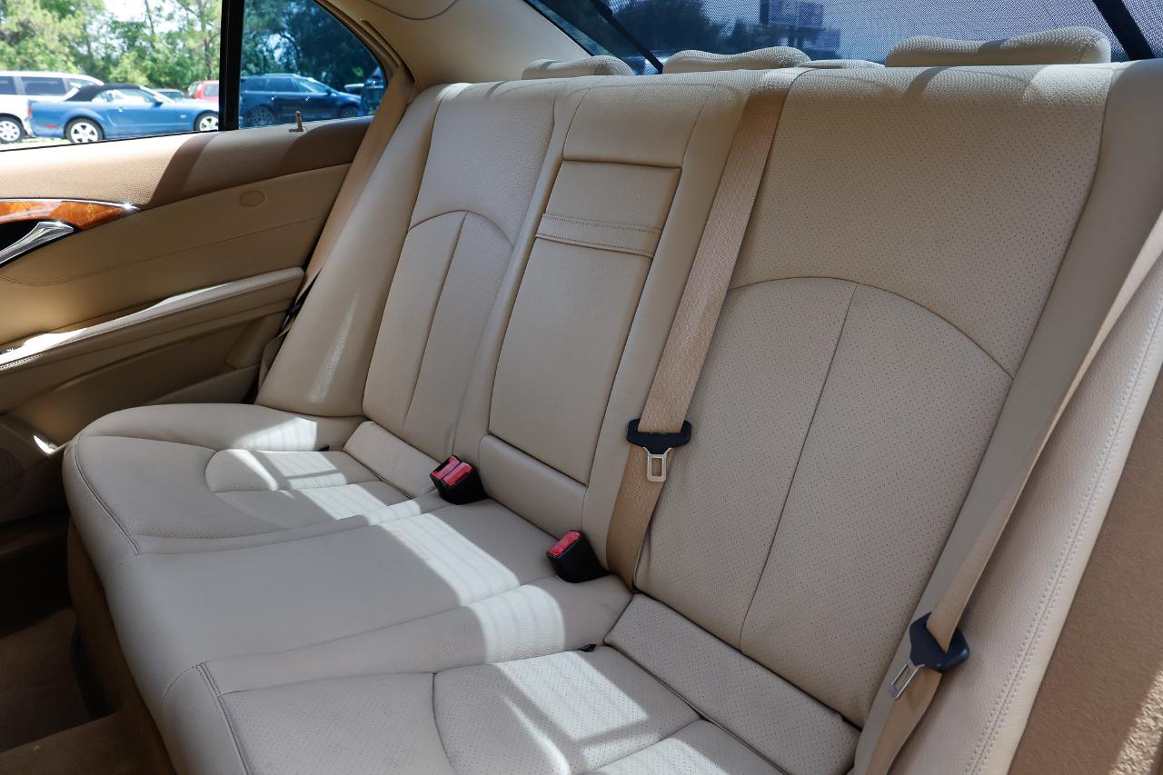 Mercedes-Benz E-Class  2009