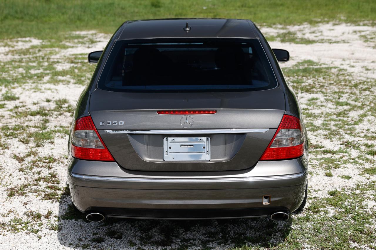 Mercedes-Benz E-Class  2009