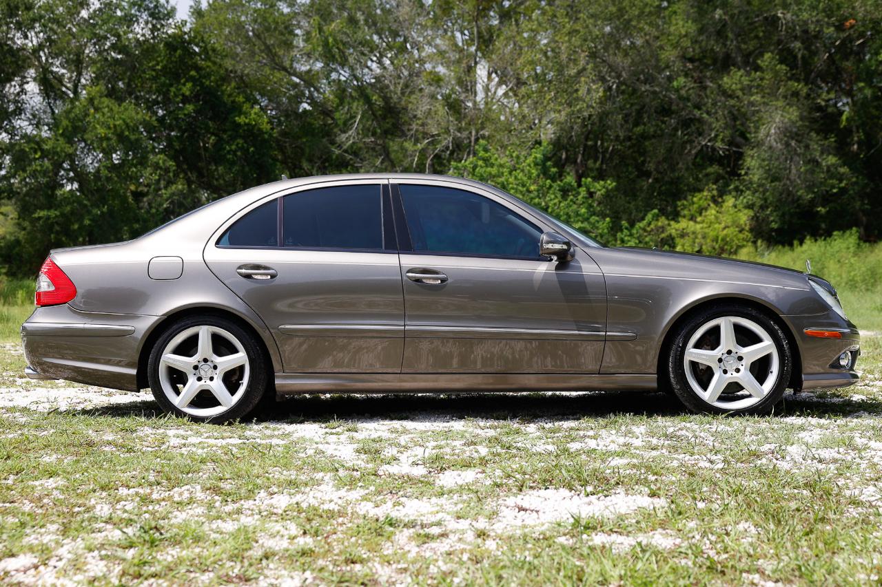 Mercedes-Benz E-Class  2009
