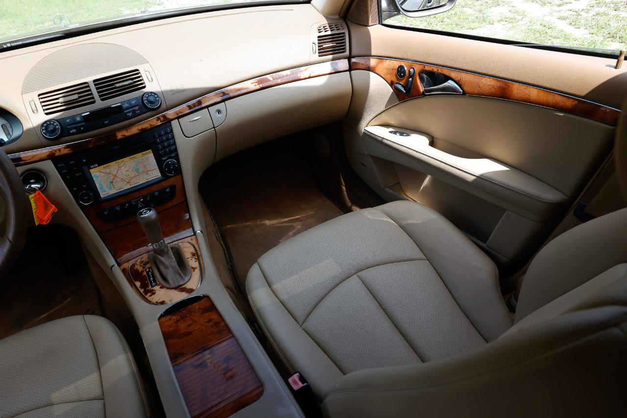 Mercedes-Benz E-Class  2009