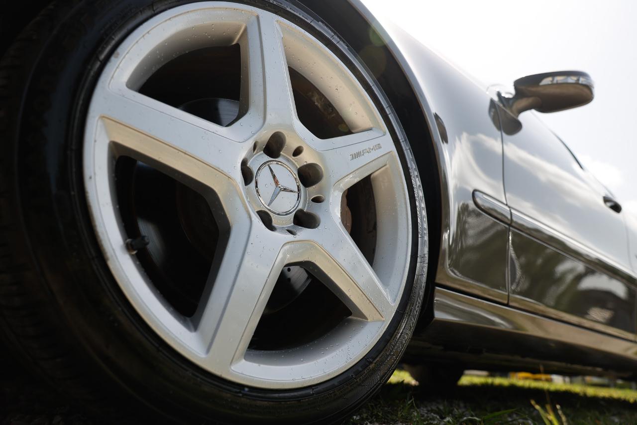 Mercedes-Benz E-Class  2009