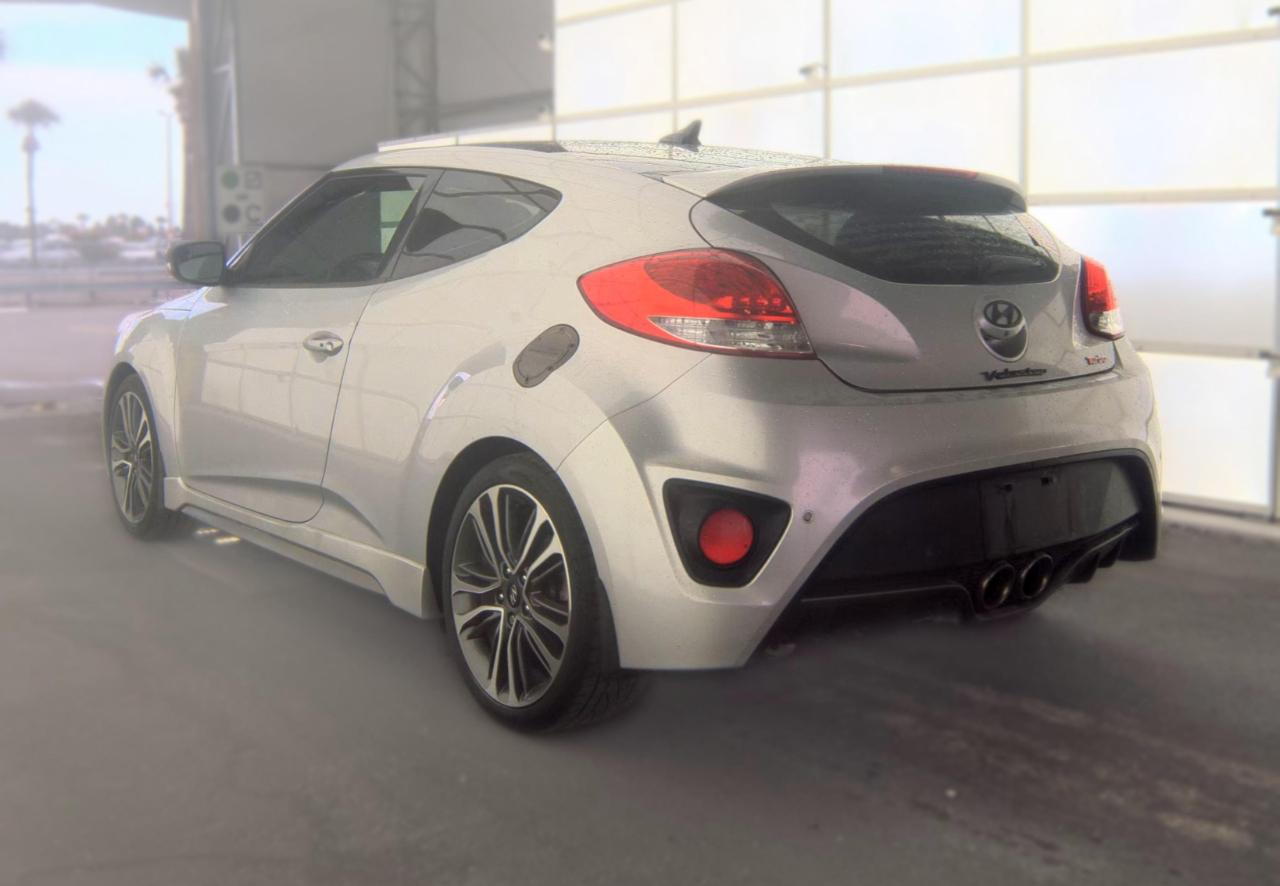 Hyundai Veloster  2016