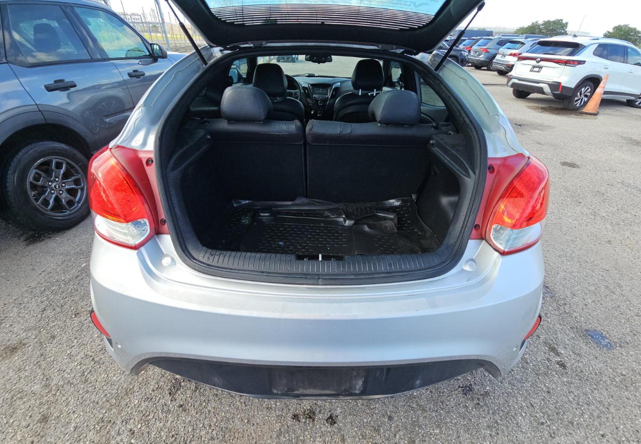 Hyundai Veloster  2016