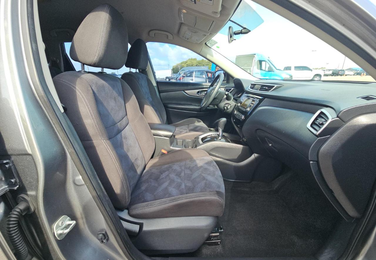 Nissan Rogue  2015
