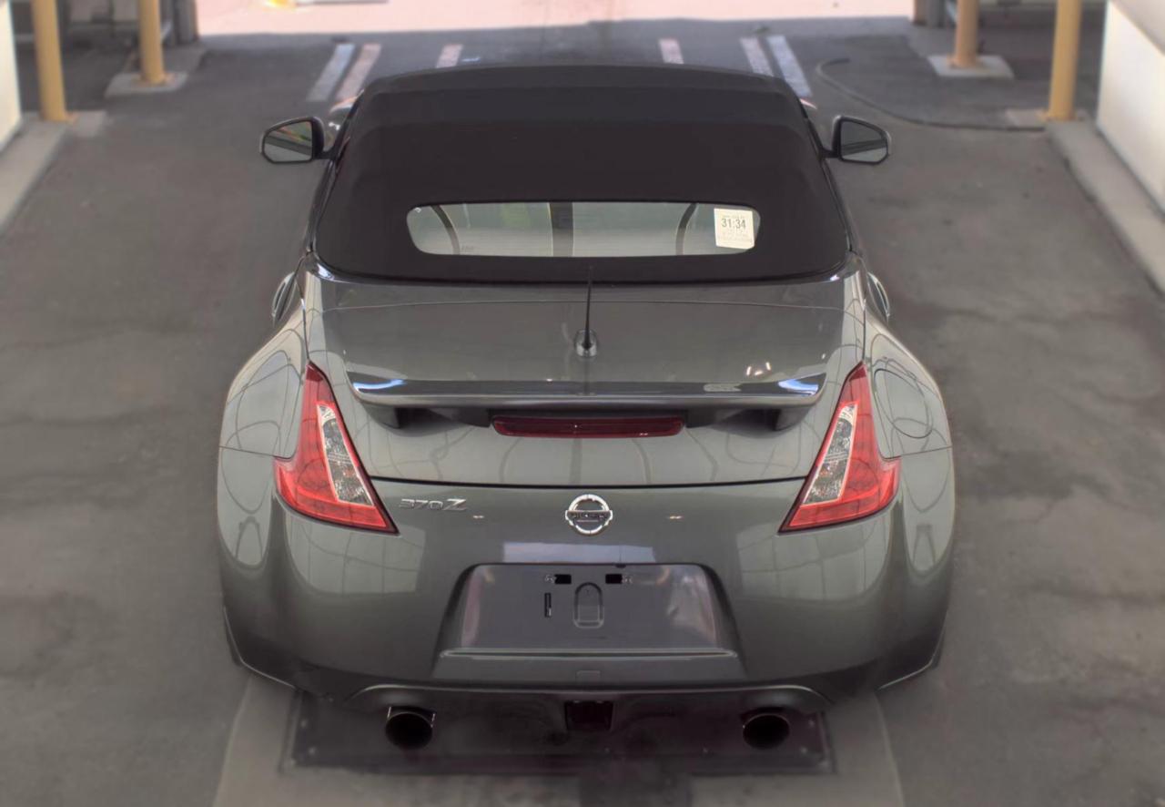 Nissan 370Z Touring 2012
