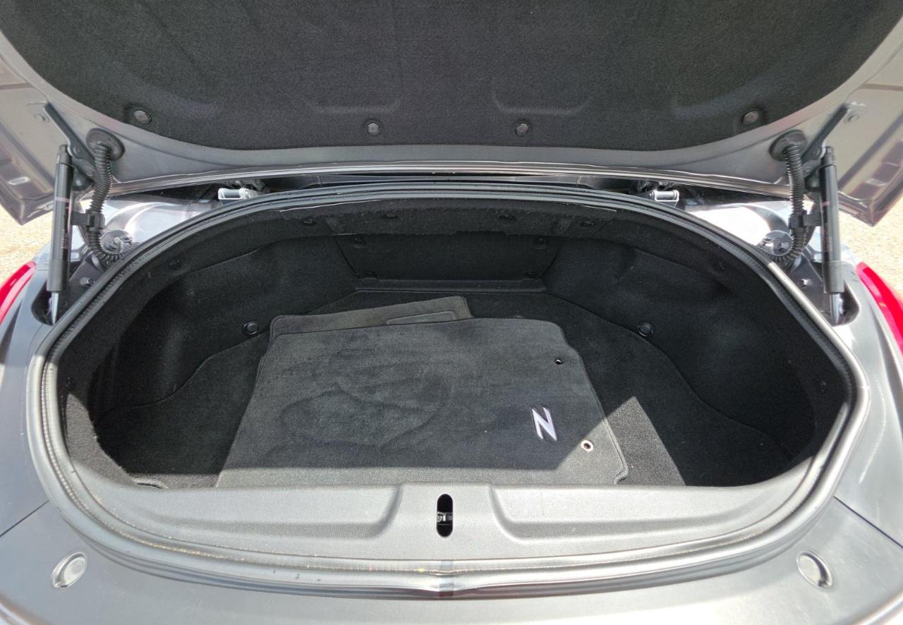 Nissan 370Z Touring 2012