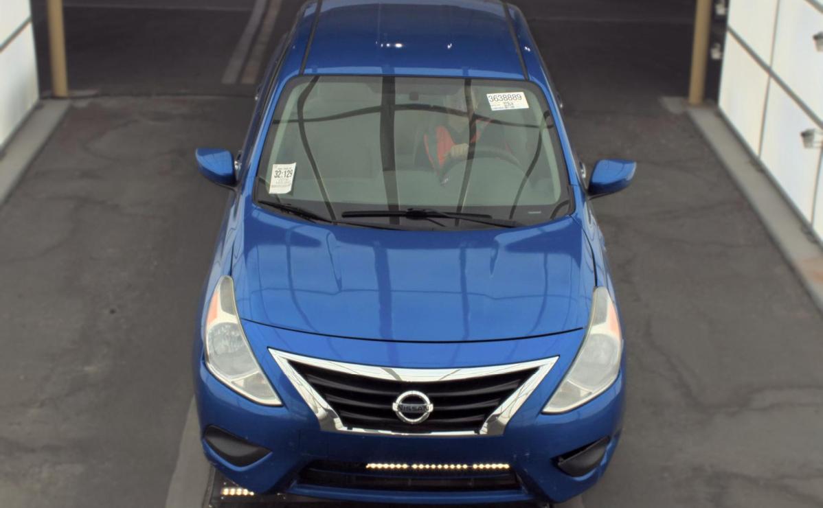 Nissan Versa  2016