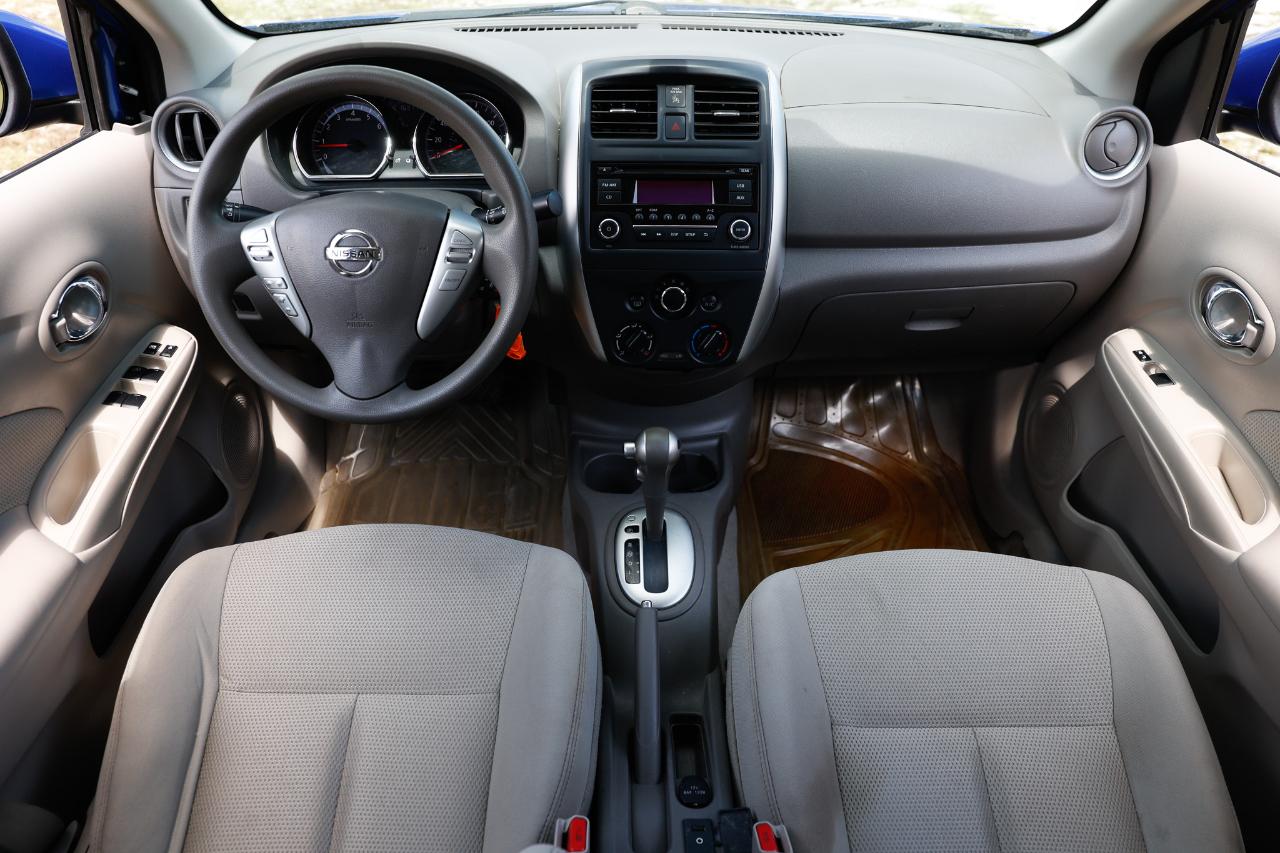 Nissan Versa  2016