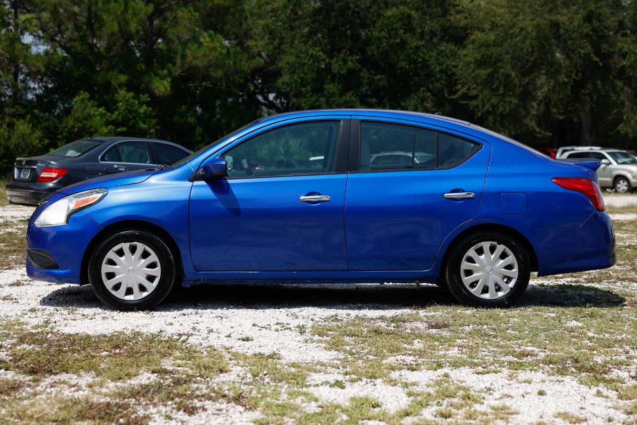 Nissan Versa  2016