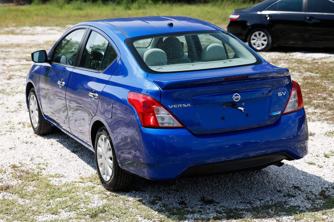 Nissan Versa  2016