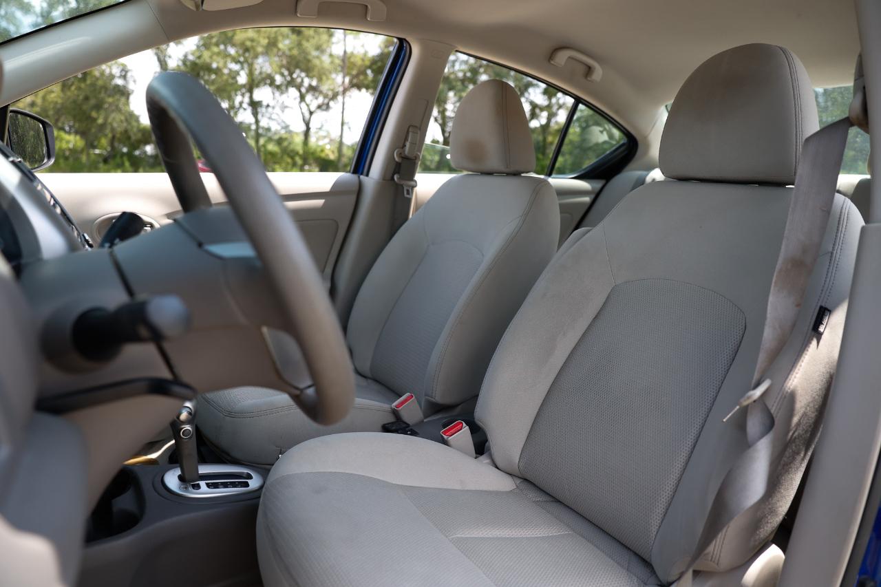 Nissan Versa  2016