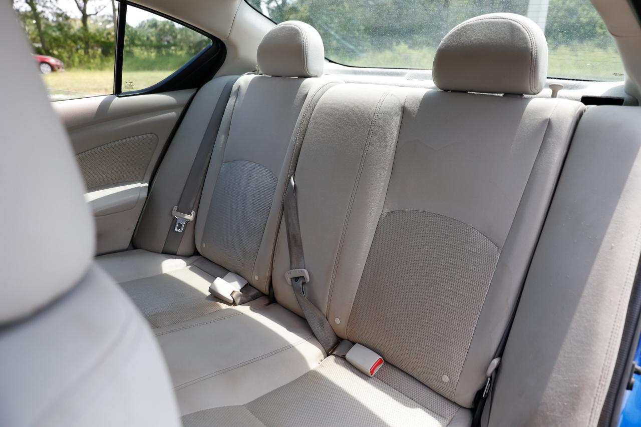 Nissan Versa  2016
