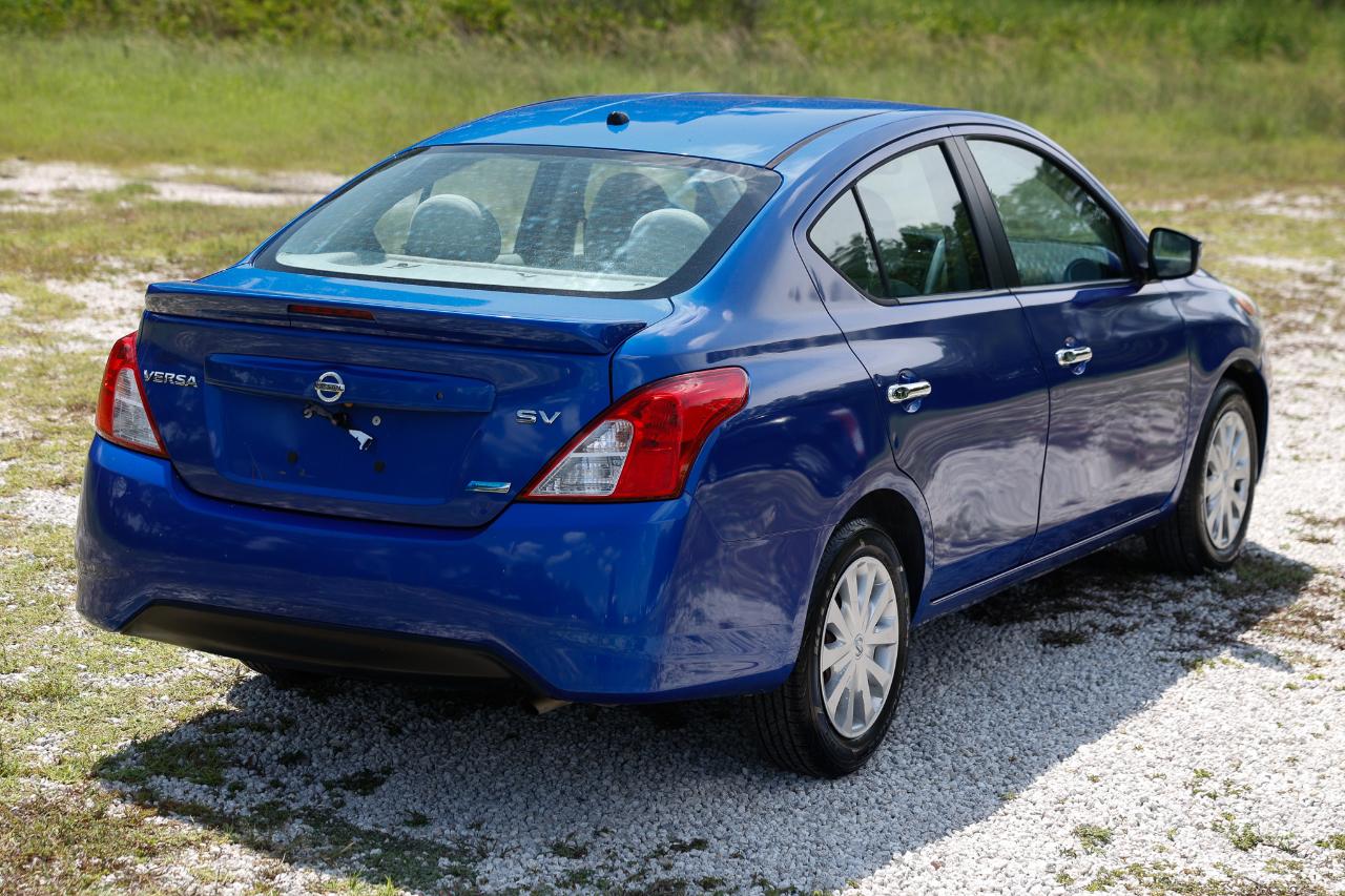 Nissan Versa  2016
