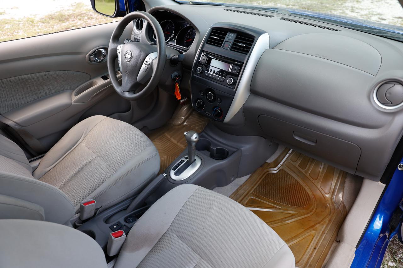 Nissan Versa  2016
