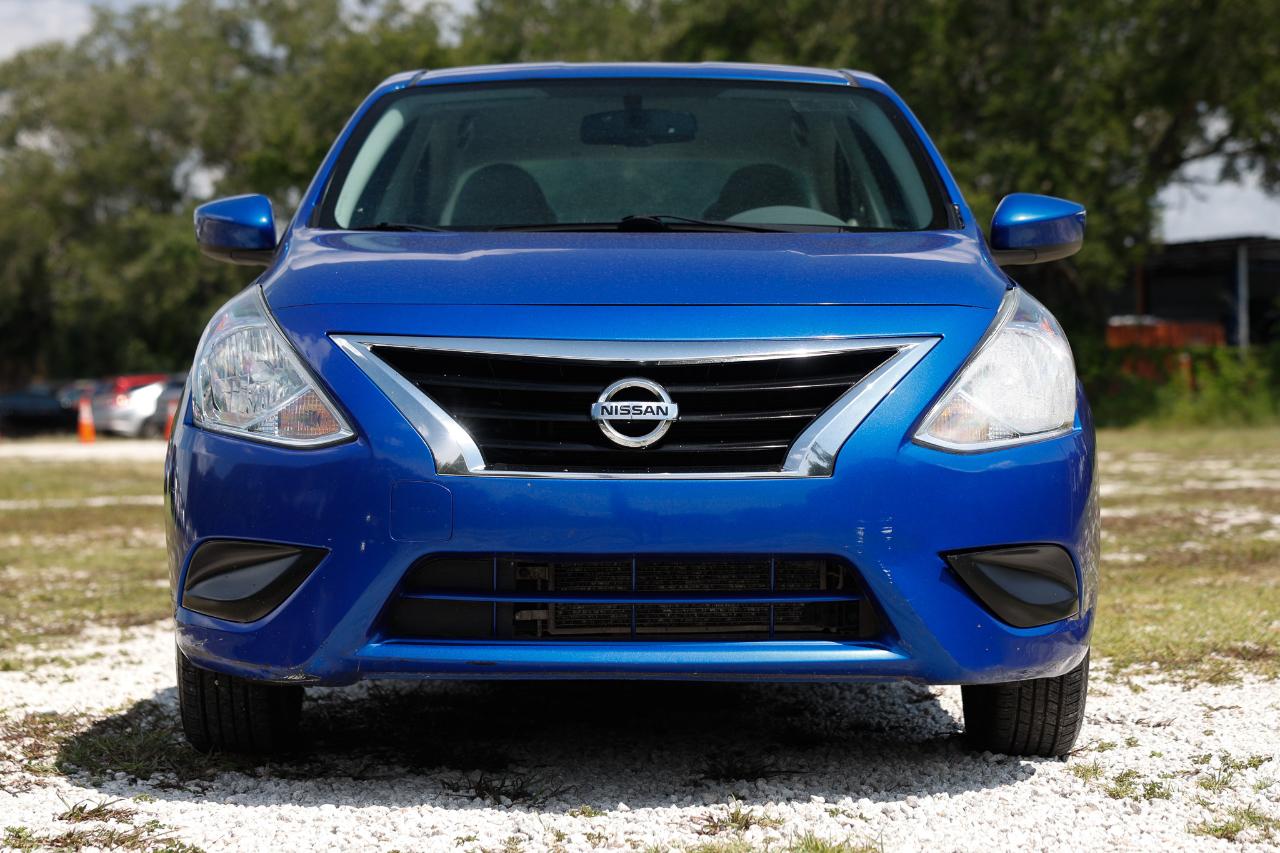Nissan Versa  2016